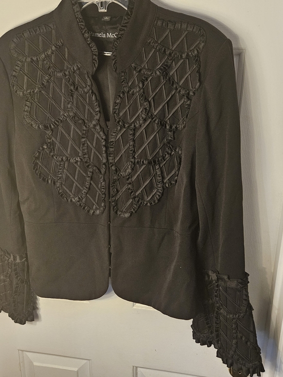 Pamela McCoy Jackets & Blazers - Pamela McCoy Black Ruffle-Trim Textured Blazer